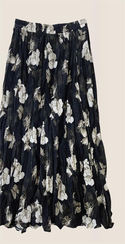 Color-Black-Vintage Floral Pleated Skirt Women Autumn Winter Casual Dress Long Bottoming Large Swing Skirt-Fancey Boutique