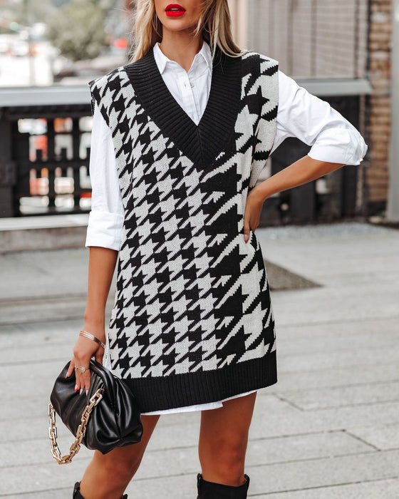 Color-Black and white-Autumn Winter New Houndstooth V-neck Loose Sweater Ladies Vest Vest-Fancey Boutique